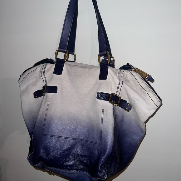 YVES SAINT LAURENT
Ombré Leather Downtown Tote - Picture 10 of 16